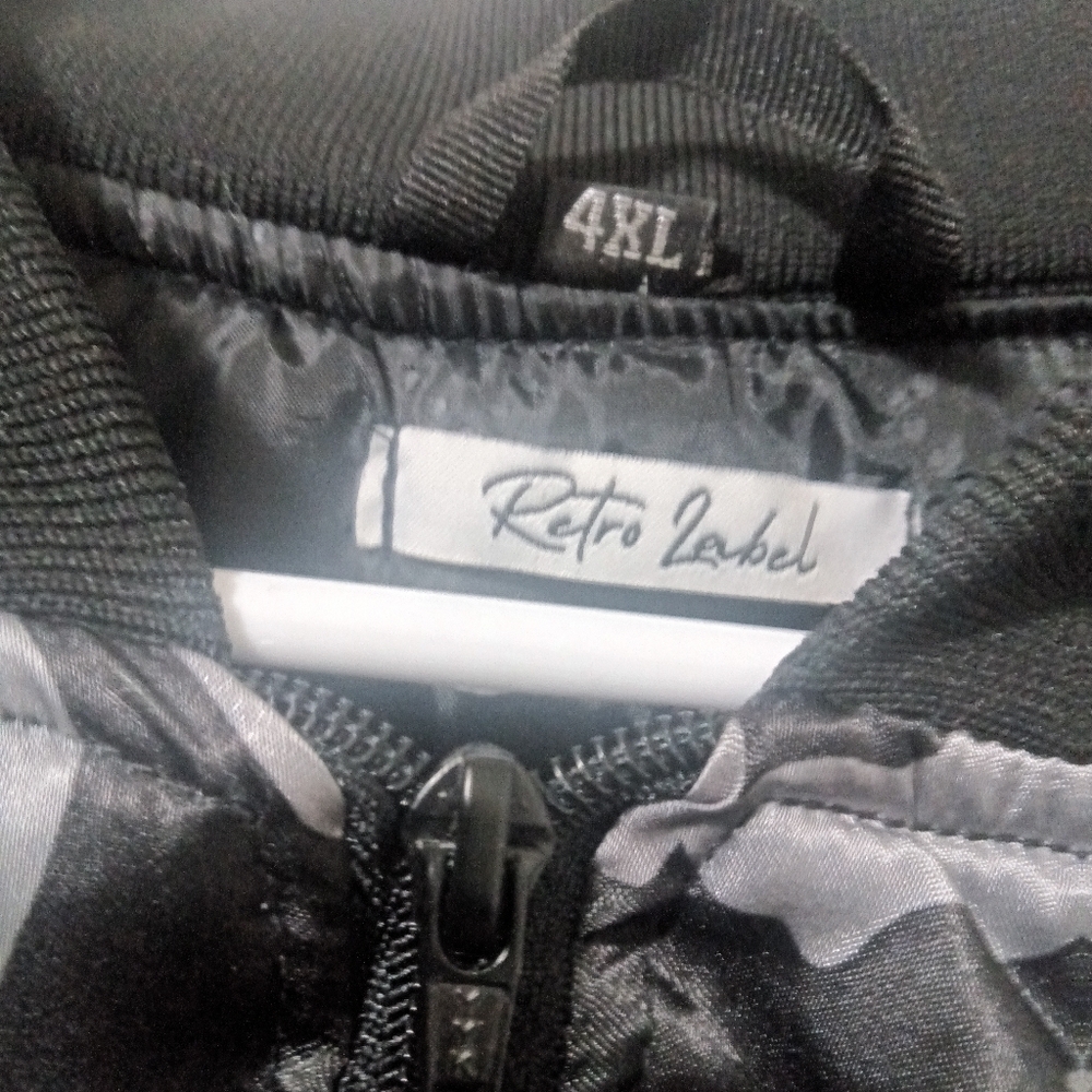 Men's Black and Gray Bomber Jacket - Picture 3 of 3